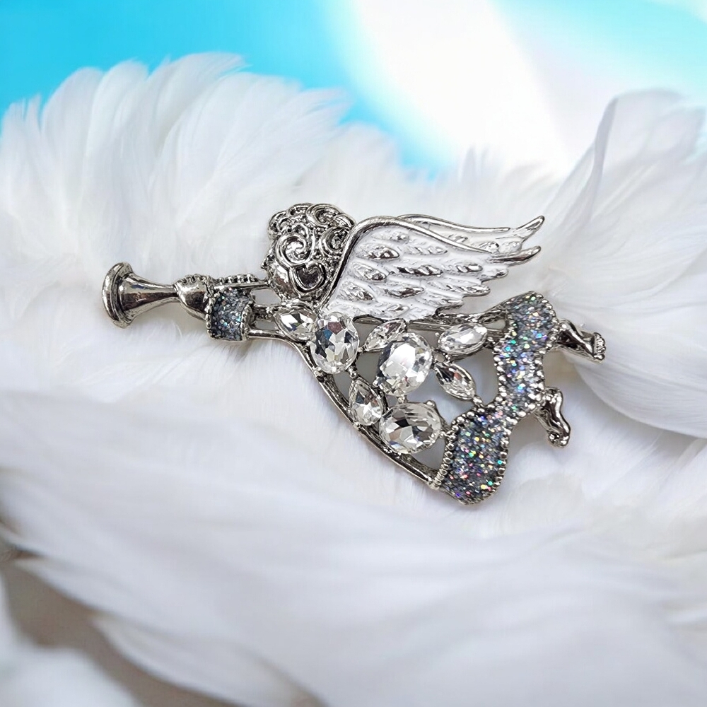 Napier Silver Tone Angel Pin Brooch Clear Crystal Rhinestone Glitter